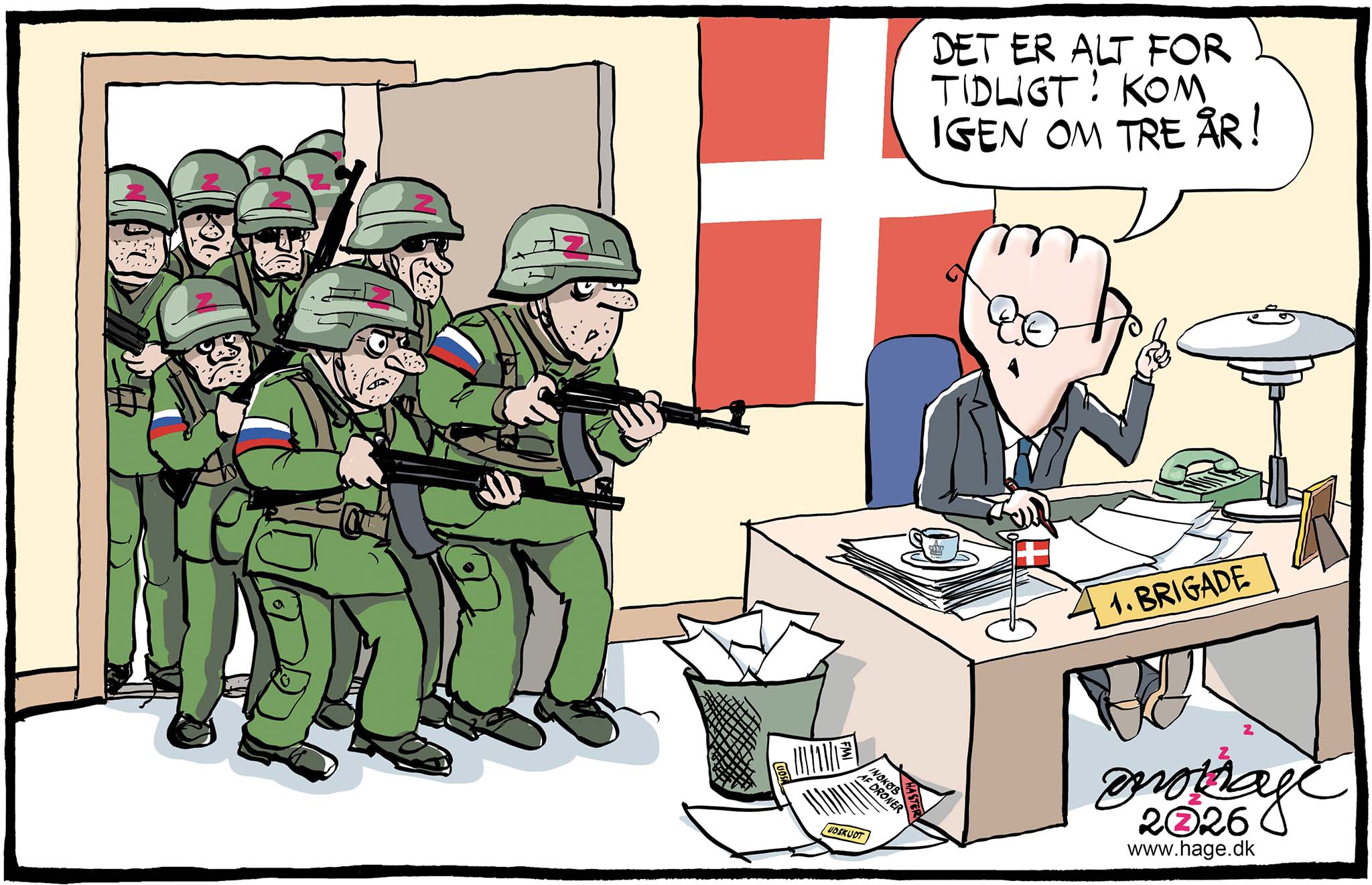 Satire tegning: Det går alt for langsomt med at gøre "Hærens Knytnæve" kampklar.